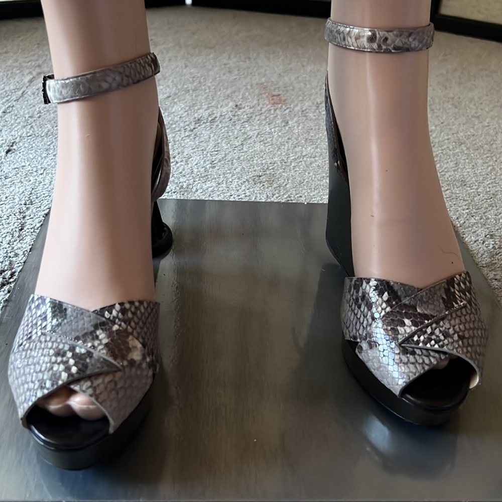 Long Champ Leather Animal Print Sandal